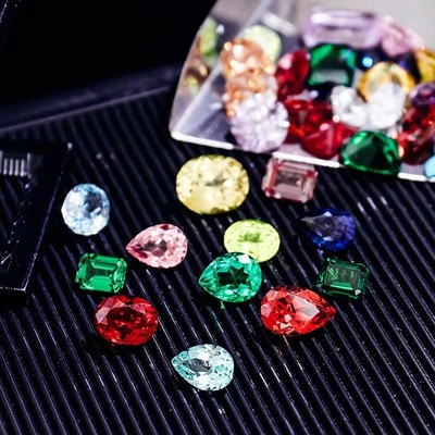 Laboratorium Groeid Jedi Bloed gekleurde Ruby Oval Briljante Snijding Gecertificeerd Laboratorium Gemaakt Ruby