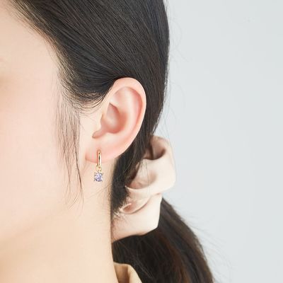 0.67in 2.2g Sterling Silver Jewelry plaatsen Platina Geplateerd CZ Zilveren Naaldoorringen