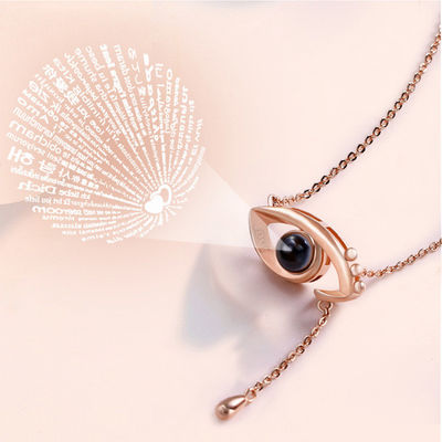 3,9 gram 0.48X0.84in Angel Eyes Necklace Custom Light-ODM van de Projectiehalsband